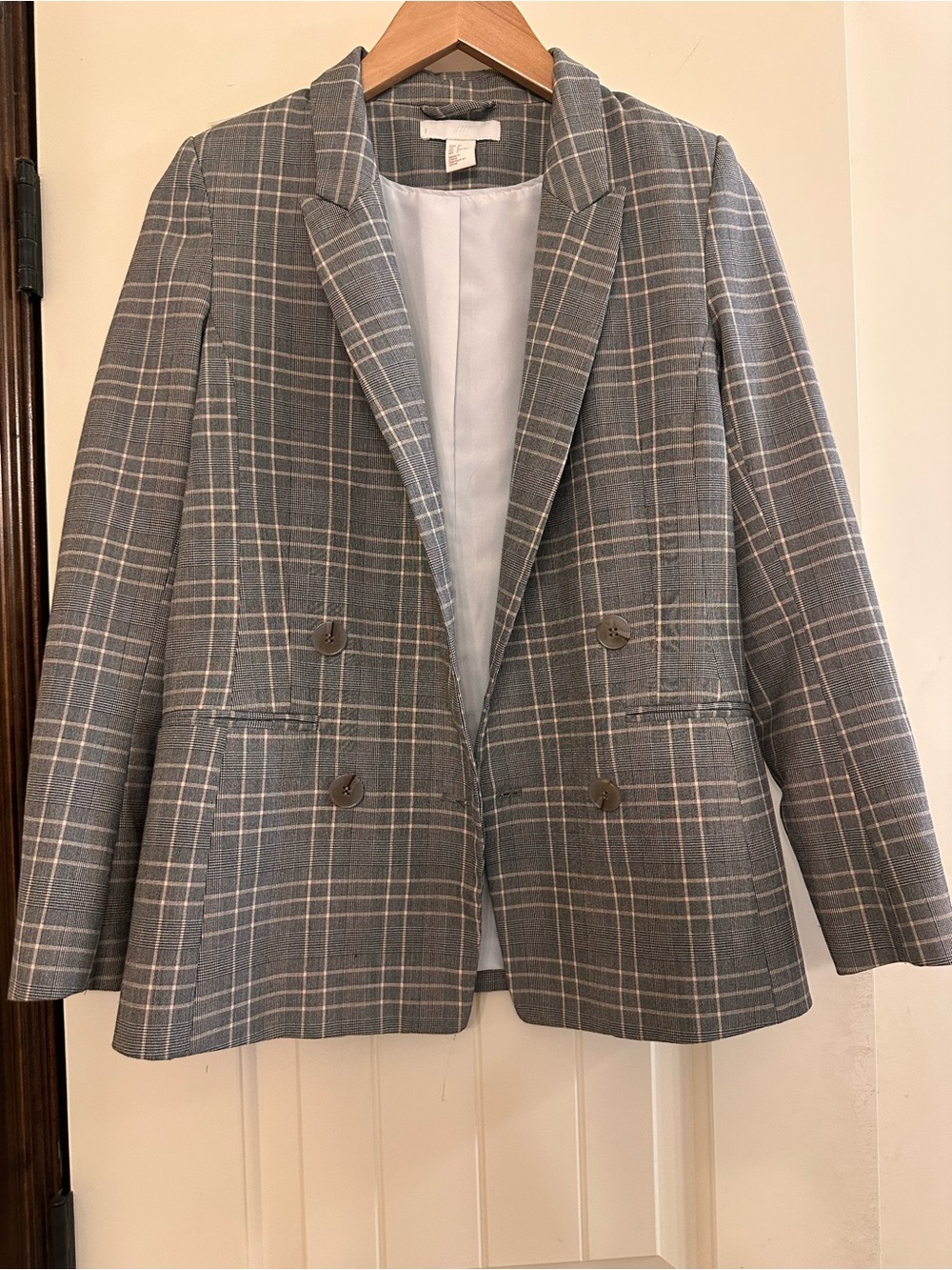 H&M Light Beige/Cream Shirt with Spare Buttons